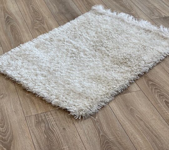 Shaggy Rug - 24'' x 36'' Polyester & Fine Polyester - White