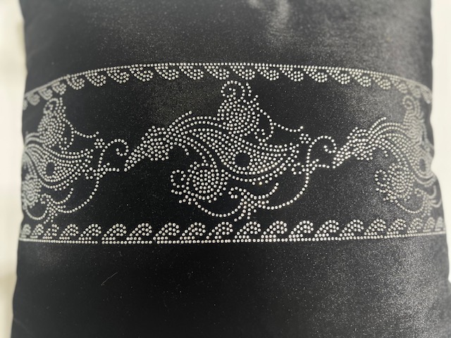 Cushion - Velvet stock 4 Black - Image 3