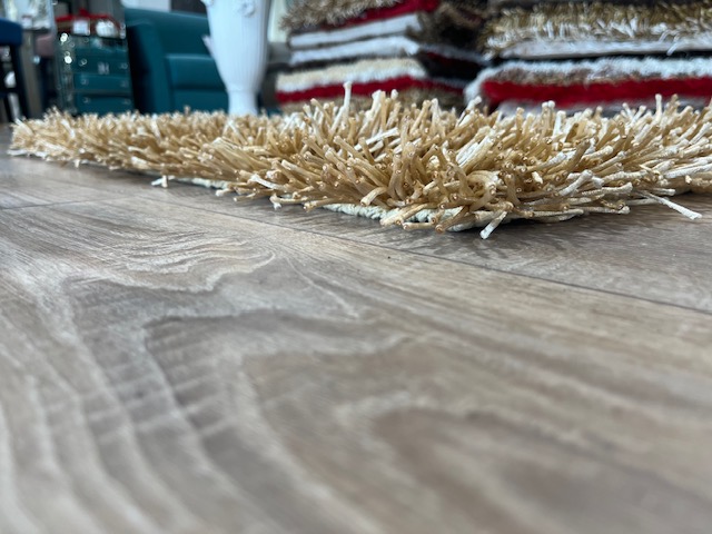 Shaggy Rug - 60'' x 36'' Polyester Beige - Image 2