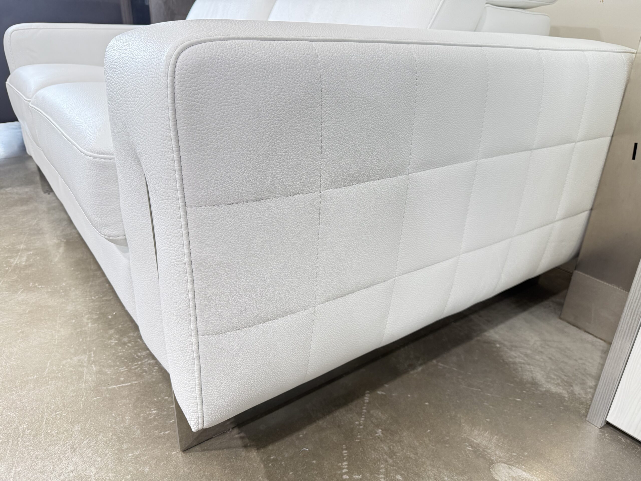 TRILUSA - LOVE SEAT - Image 4