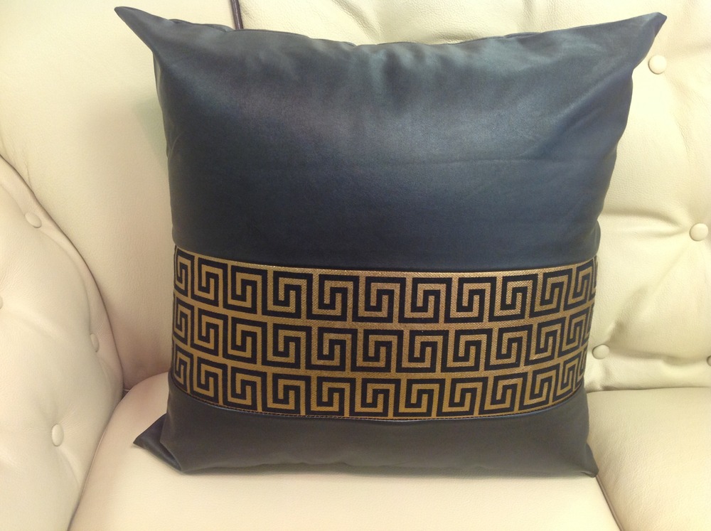 Cushion - black gold cushion